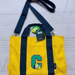 BT21 Chimmy Yellow & Navy Canvas Messenger
Tote Bag